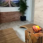Relax Na Mlejnici 公寓